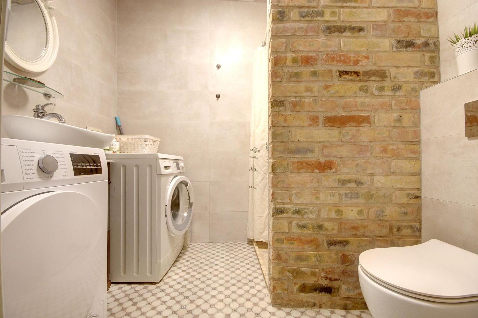 Historical Apartments X Free Parking Self Check In 24X7 By H&H Аеропорт Вільнюс Екстер'єр фото